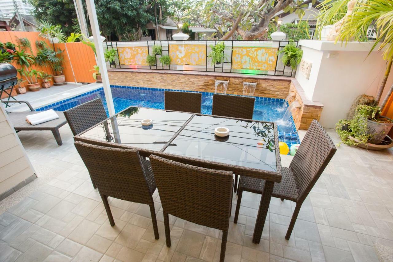 Villa Pool 39b 300 Mater To Gate