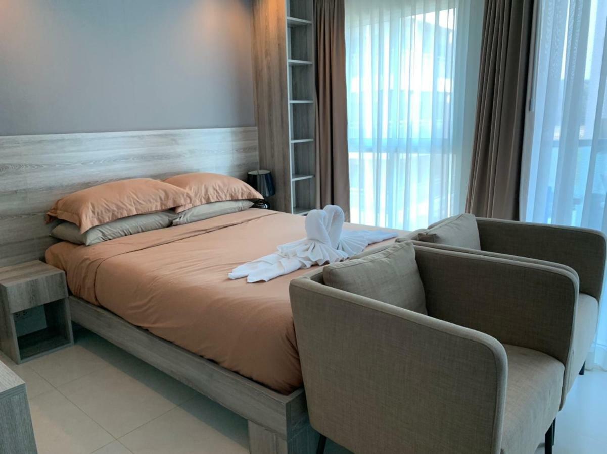 Apartment Grand Blue By Mary