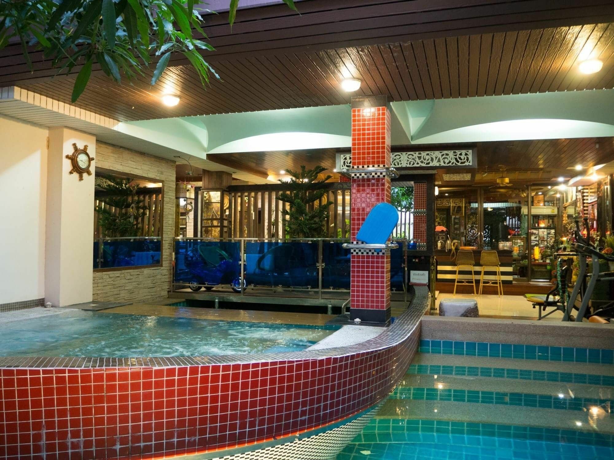 Wandee House Jomtien Hotel 2*