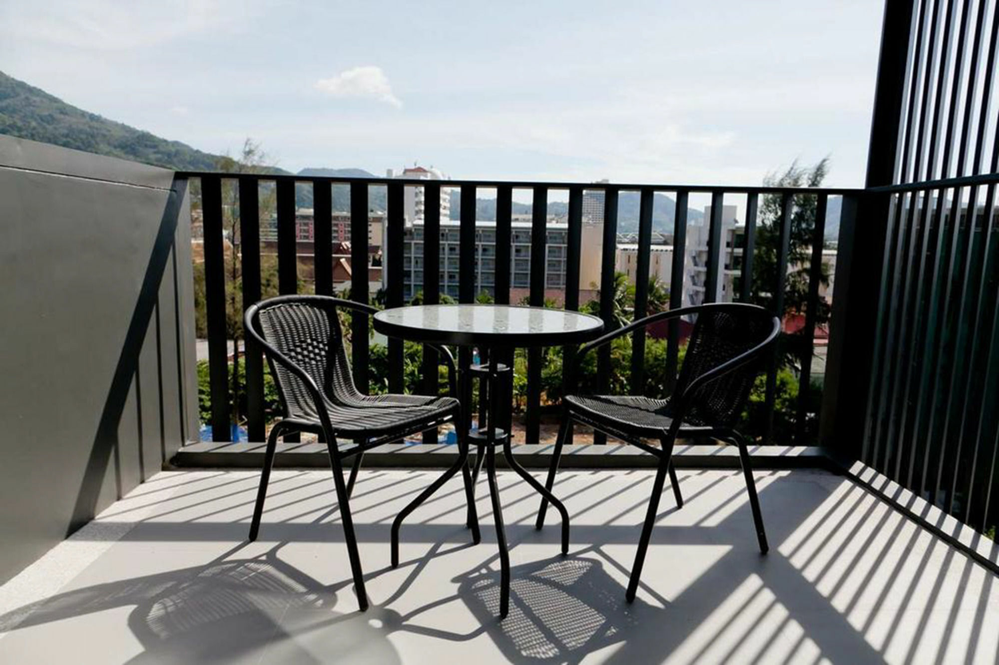 The Deck By Favstay Apartment Patong