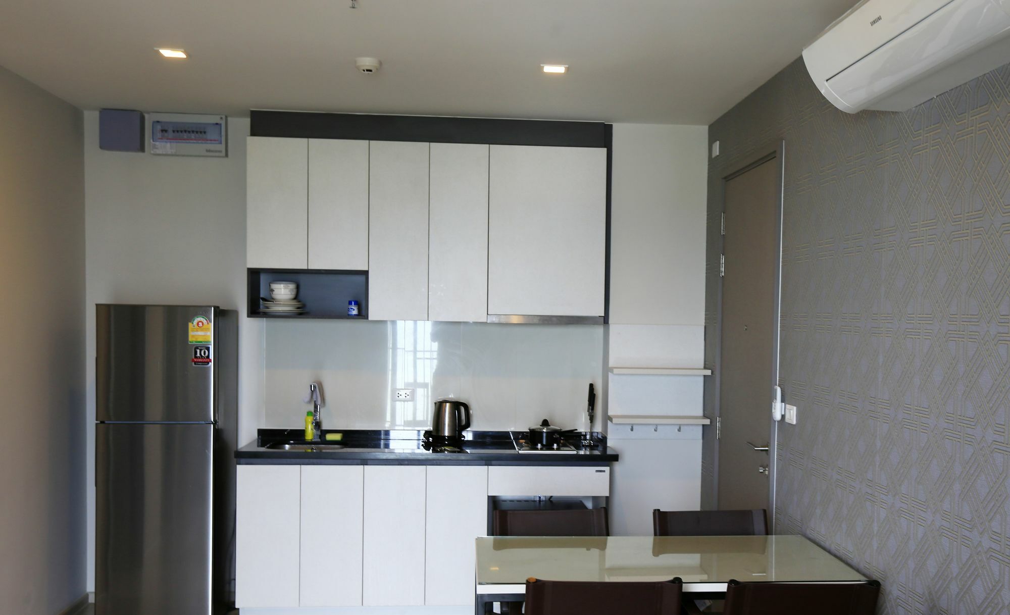 Apartment The Base