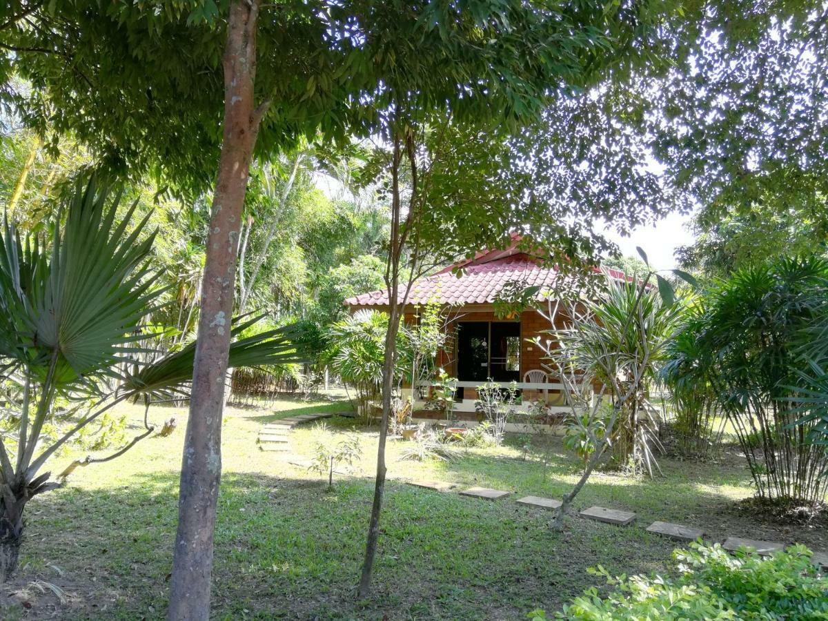 Khoom Kam Kaew Resort 2*