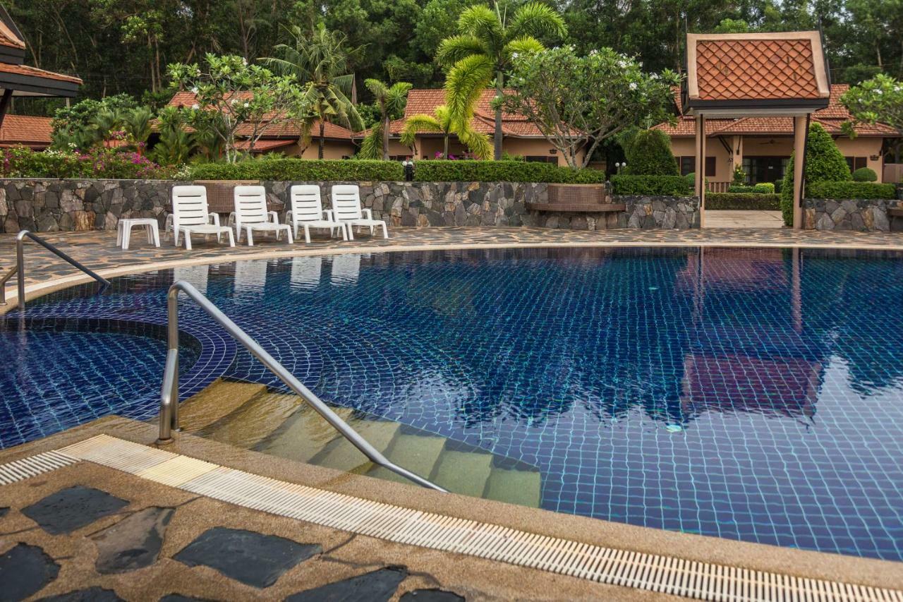 Family-friendly House, A Few Steps From The Pool And Close To The Ocean. Mae Phim