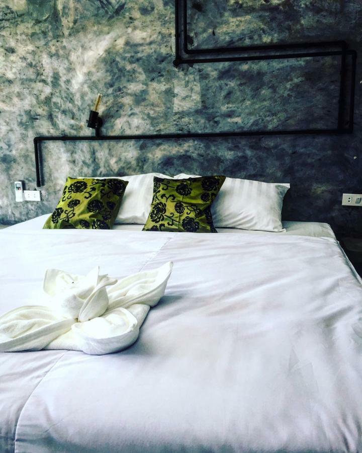 Resort Keeree Loft Thong Pha Phum