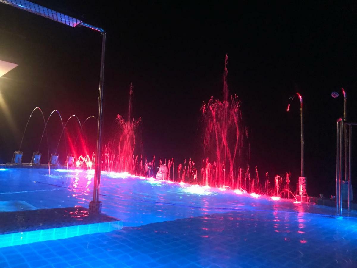 Chef Nirvana Pool Phayayen