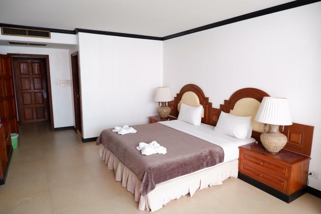 Sawasdee Apartment *