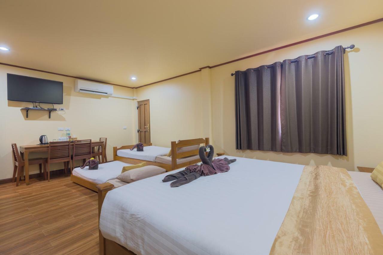 Guest house La Luna Italian Restaurant & Koh Lipe