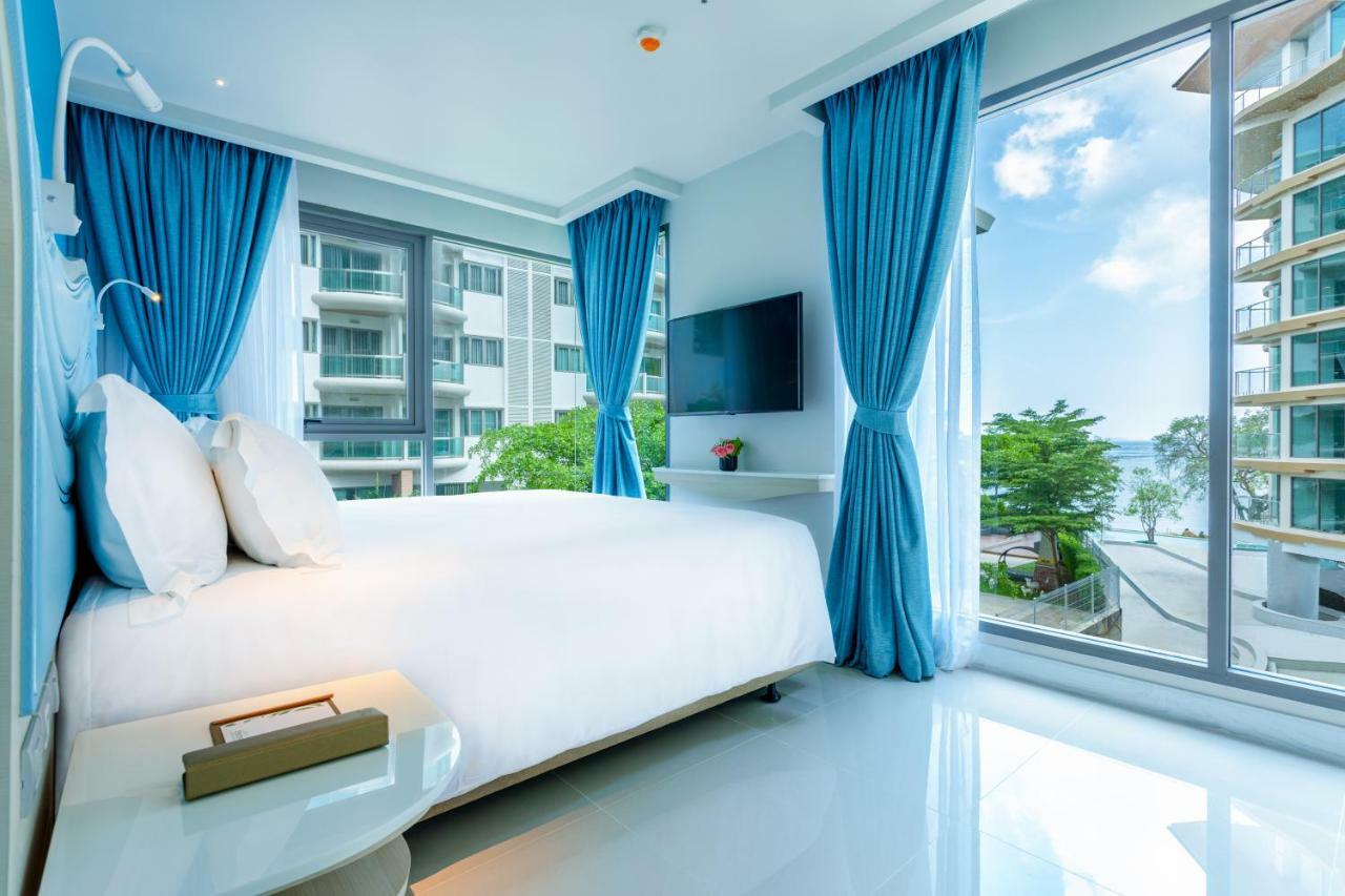 Centara Sonrisa Residences & Sriracha