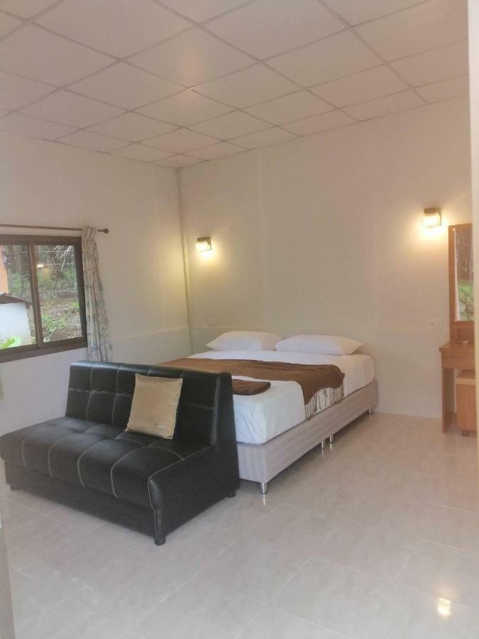 Khao Sok Evergreen House * Khao Sok National Park