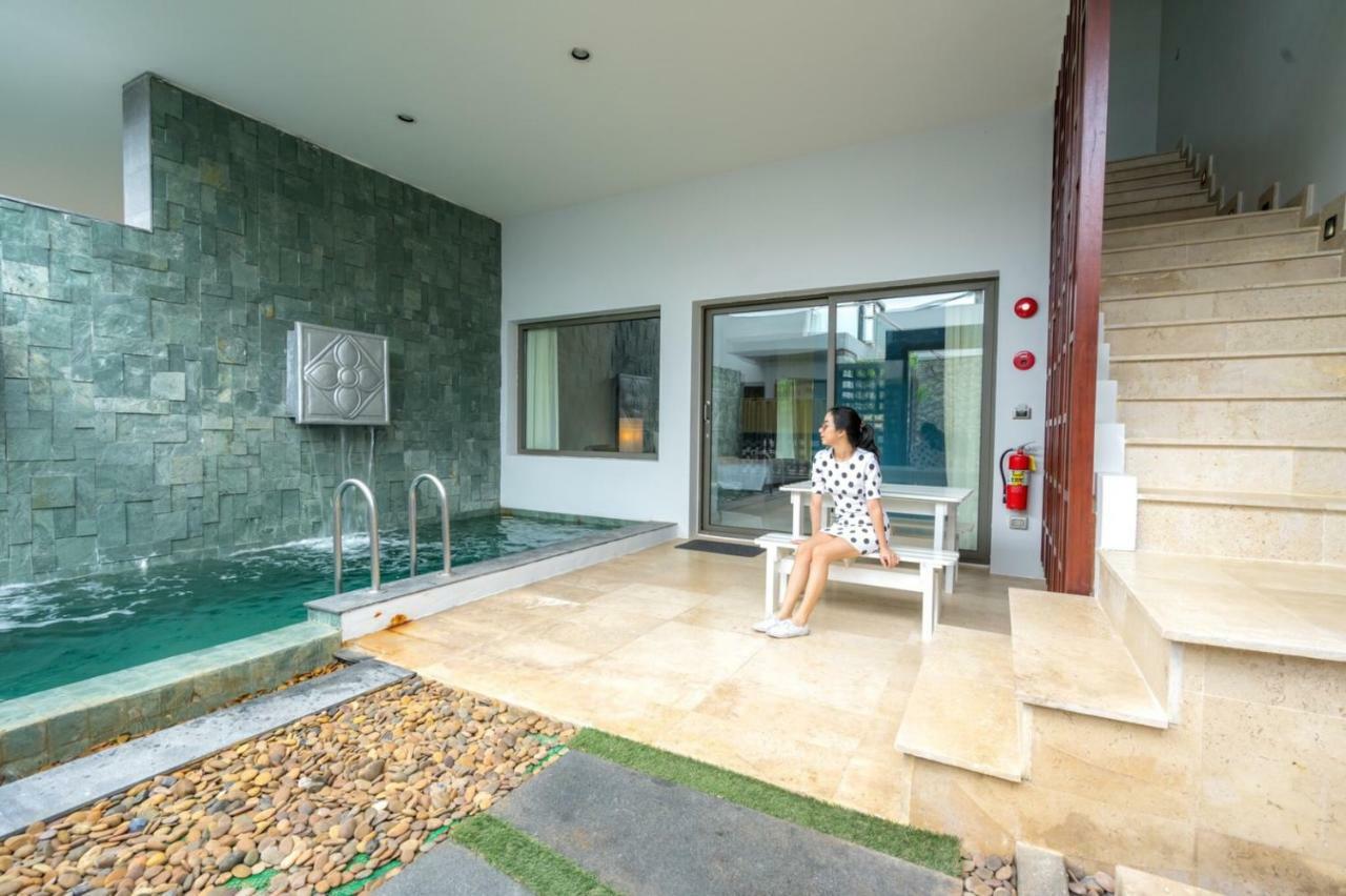 Resort The Nchantra Pool Phuket Koh Sirey