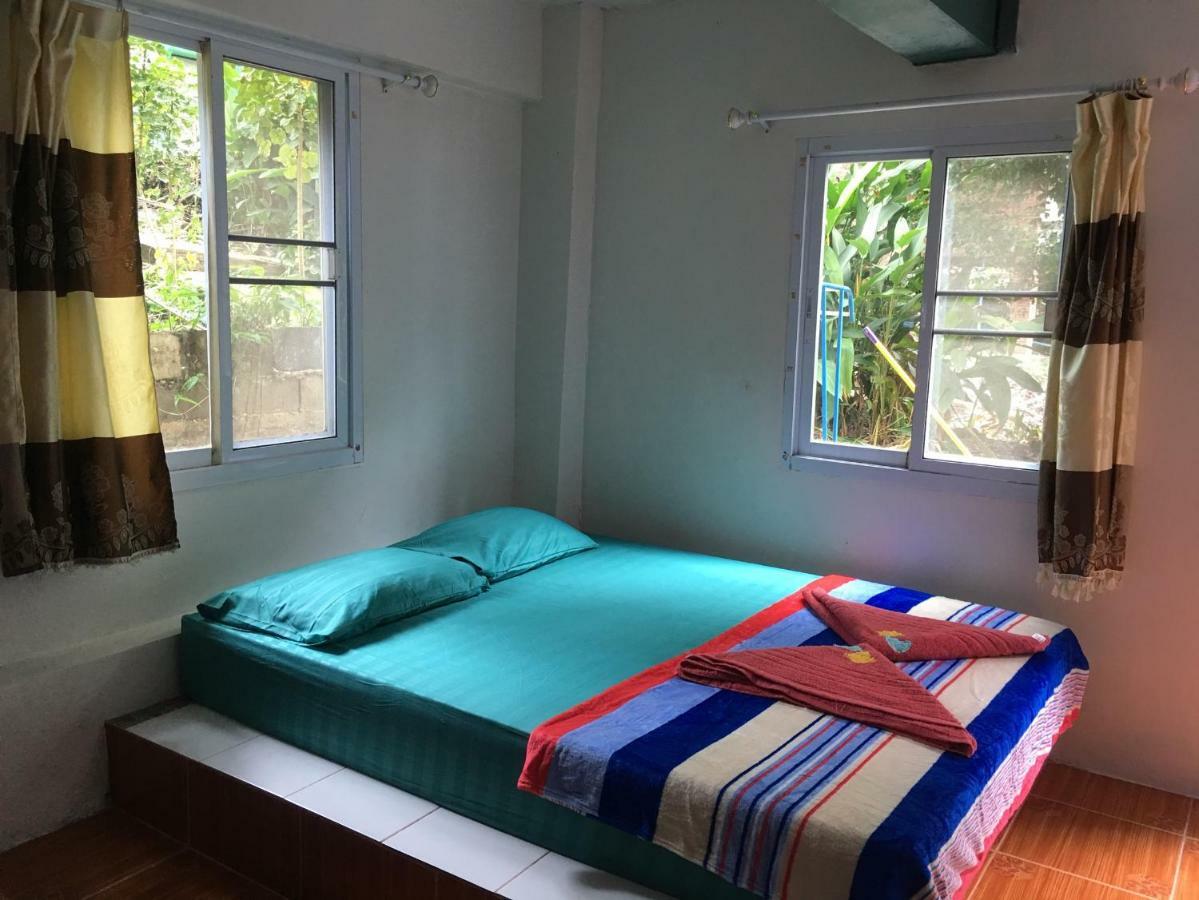 Guest house P'un House Koh Tao