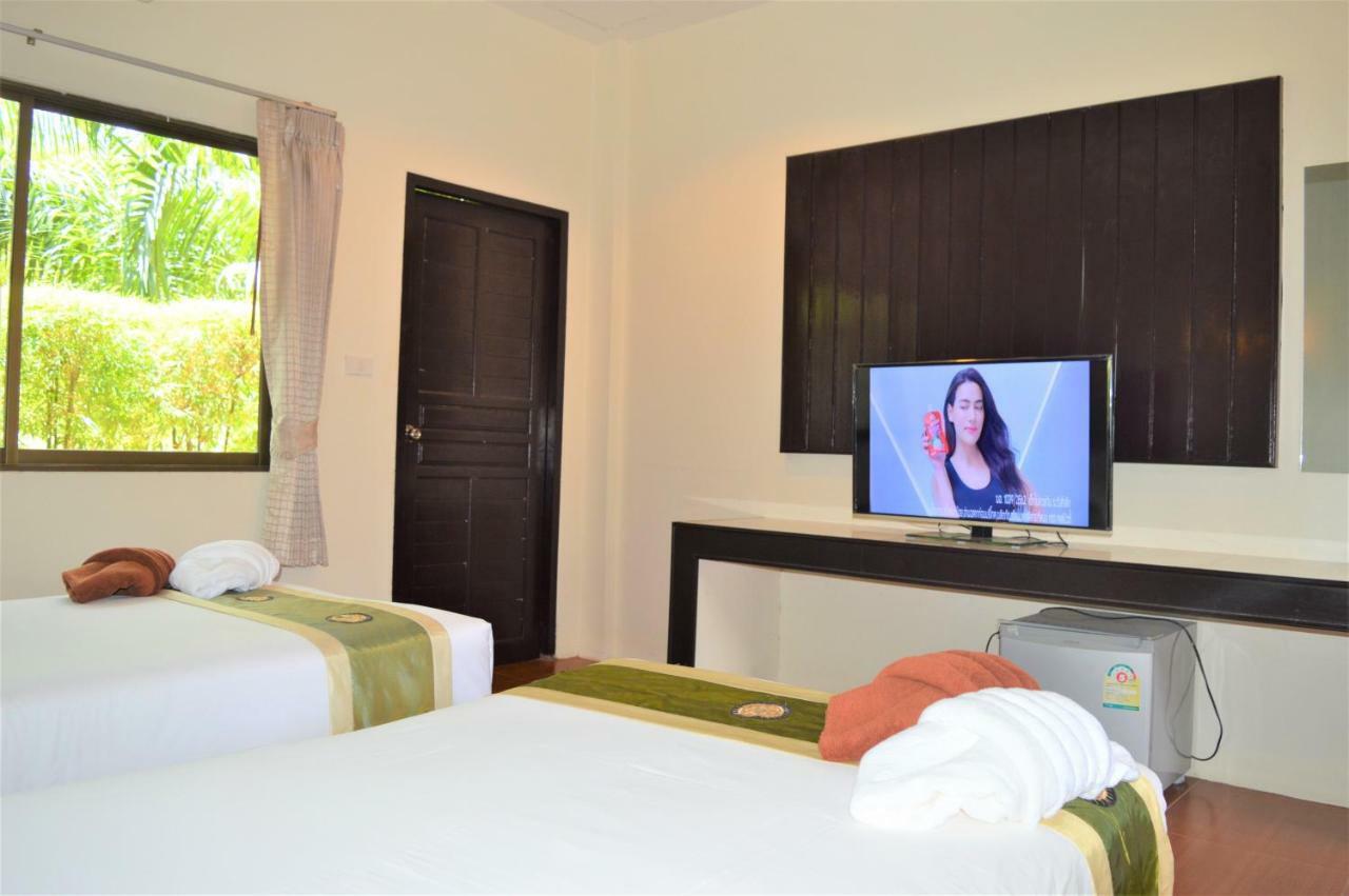 Resort B Square @ 3*