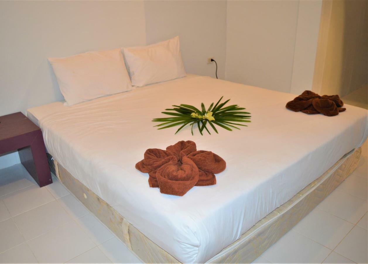 Resort B Square @ 3*