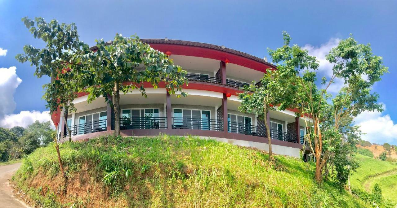Phumektawan ภูเมฆตะวัน Hotel&restaurant Mae Salong