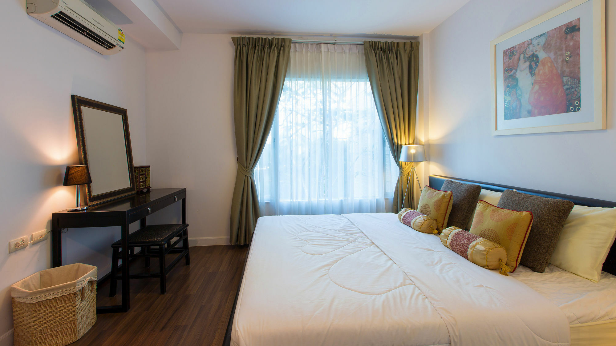 Apartment Baan Sanploen Beachfront