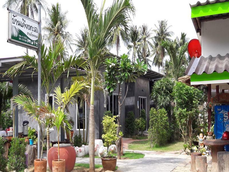 Baan Kiengtalay Samroiyod Baanphakrimlay