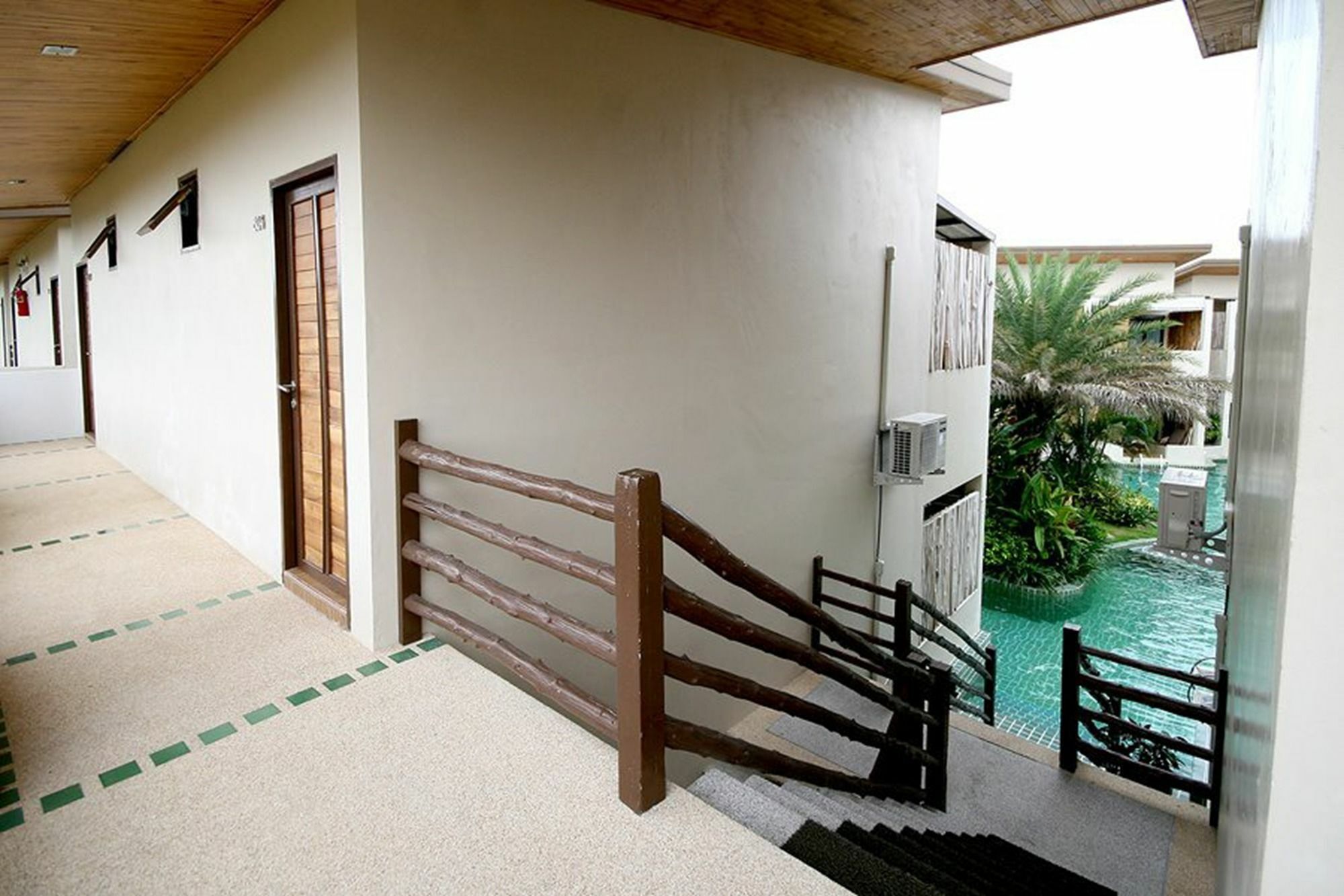The Hideaway Hotel HHQ
