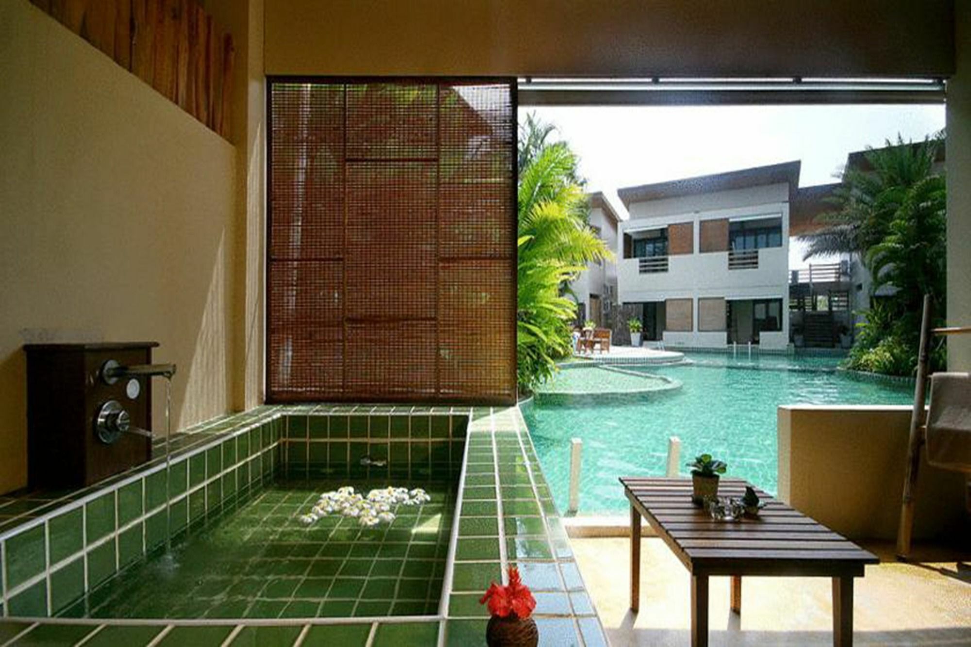 Hotel The Hideaway HHQ