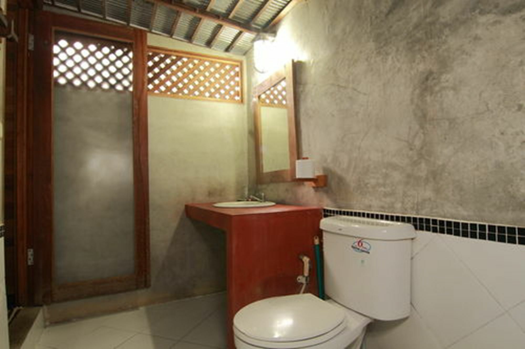 Resort Free House 2*