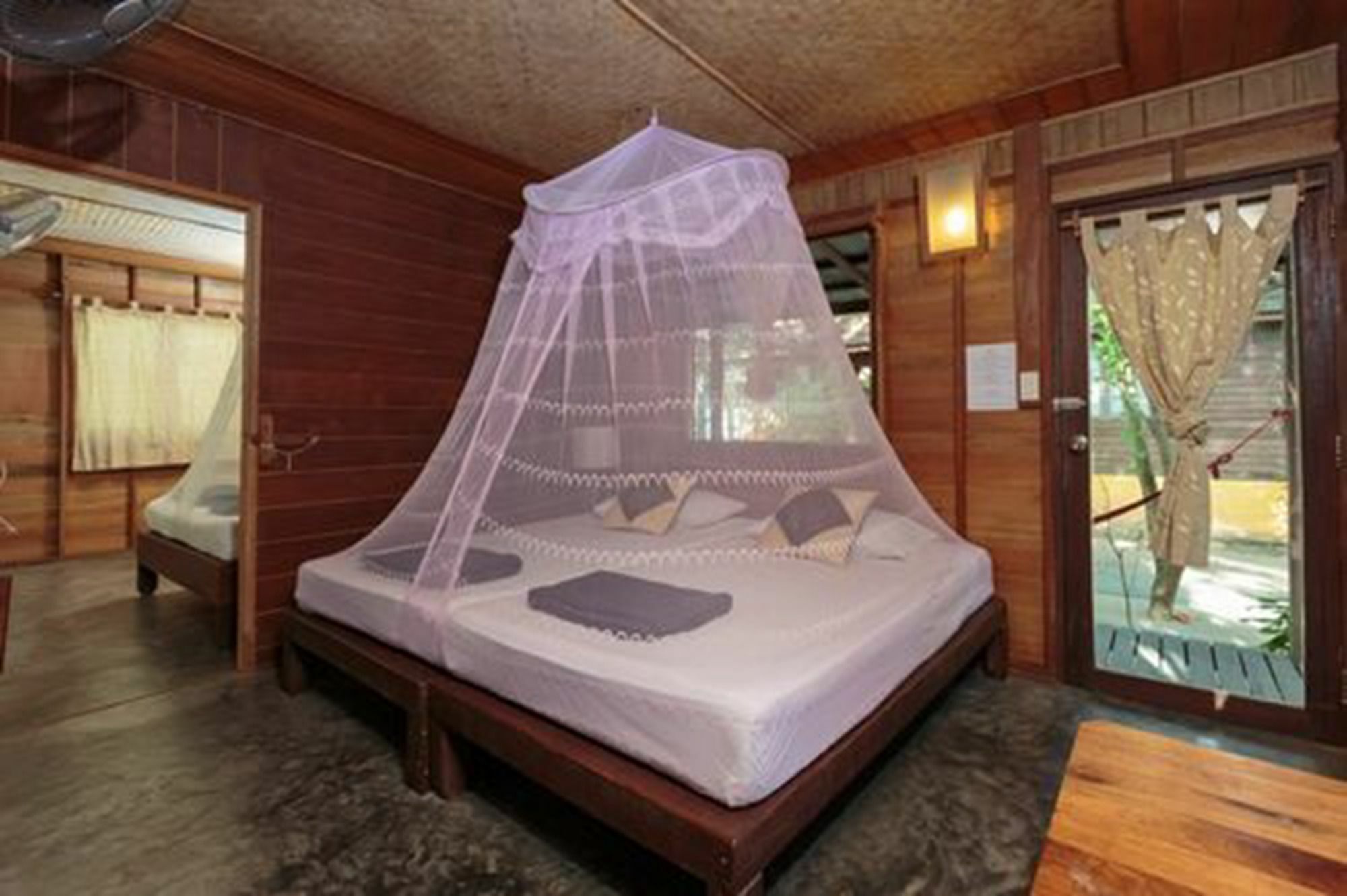 Free House Resort 2*