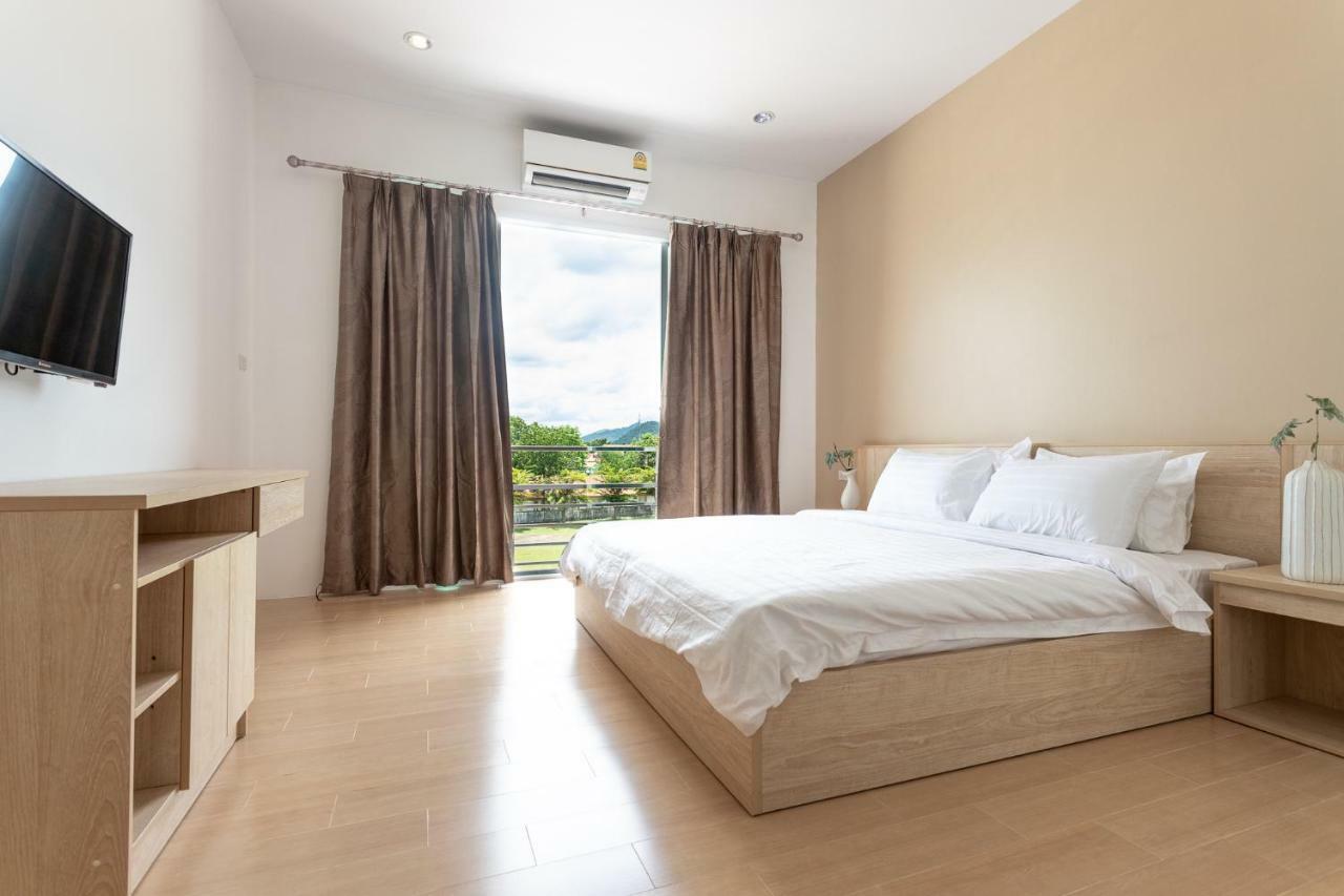 O2 Hotel Lop Buri