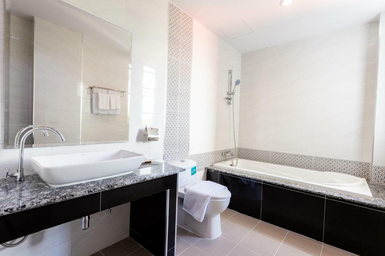 Hotel O2 3*