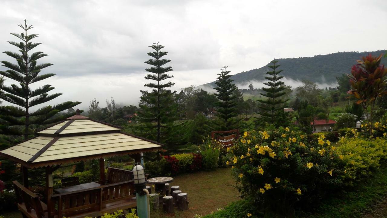 Flora Resort