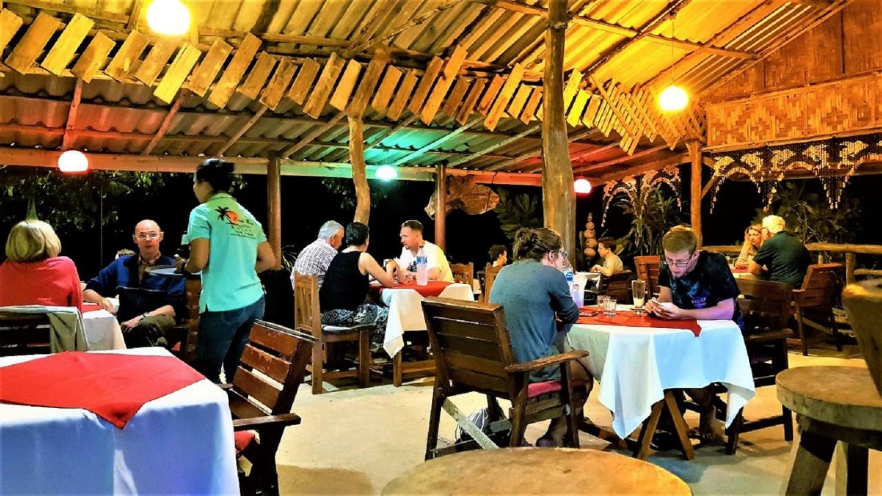 Lodge Coral Bay