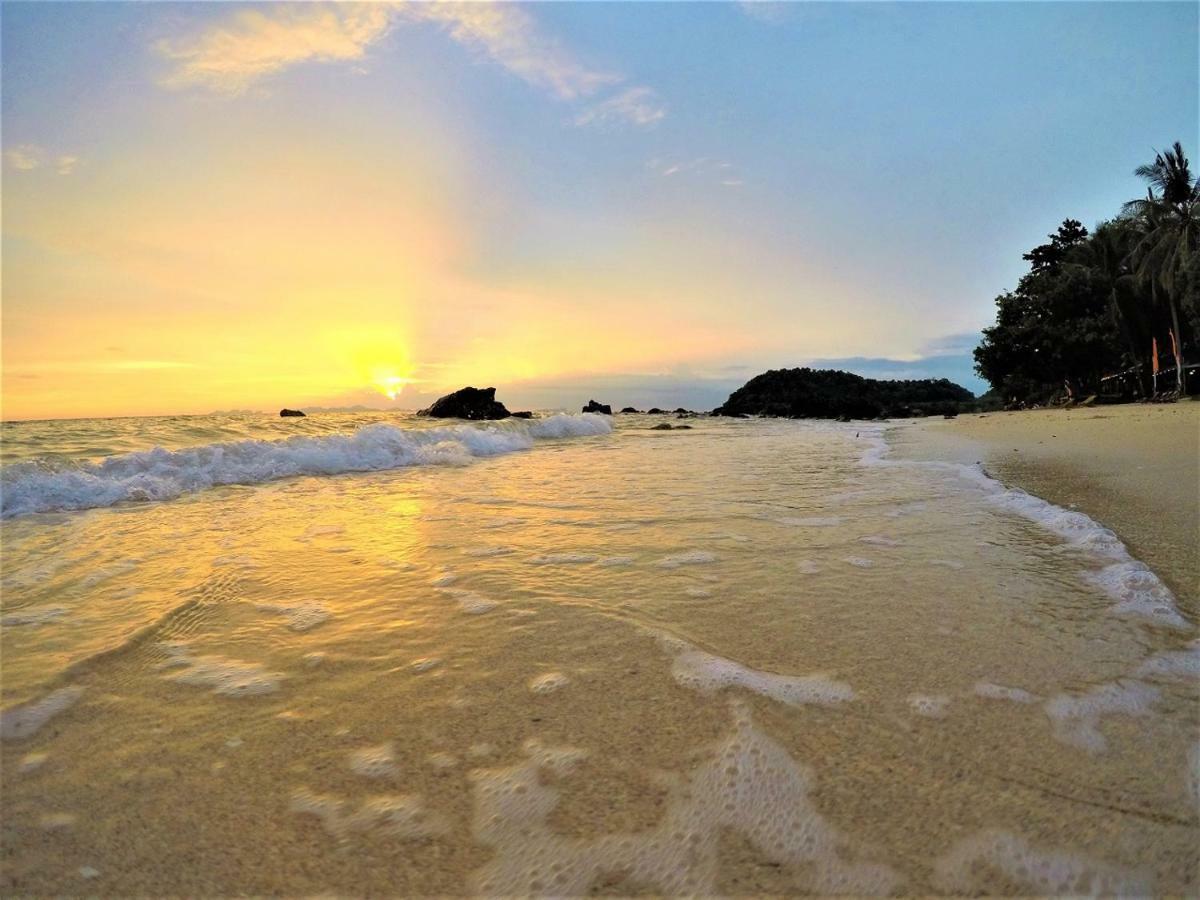 Coral Bay Koh Jum