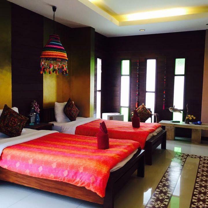 Soi One Boutique Bedrooms Guest house
