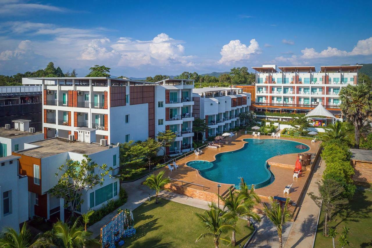 Hotel Saint Tropez Chao Lao Beach