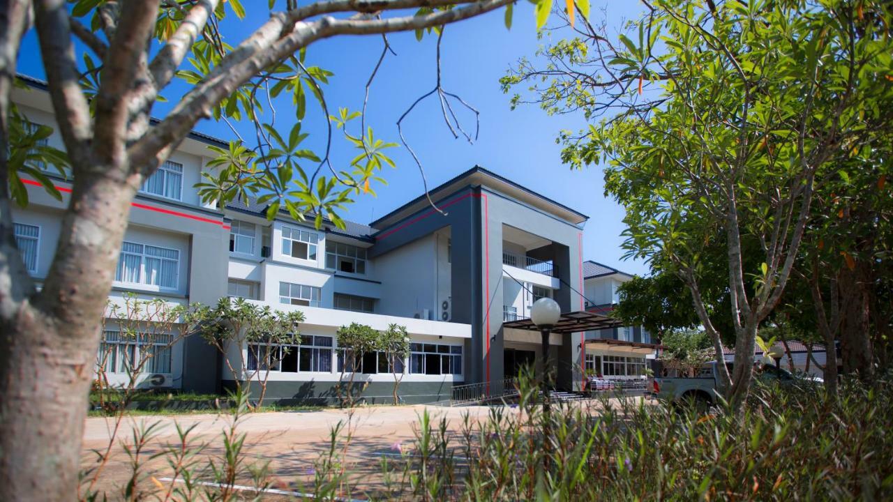 Araya Hotel Uttaradit