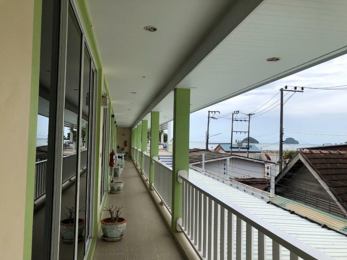 ฟ้าทะลายโจรรีสอร์ท 2* Prachuap Khiri Khan