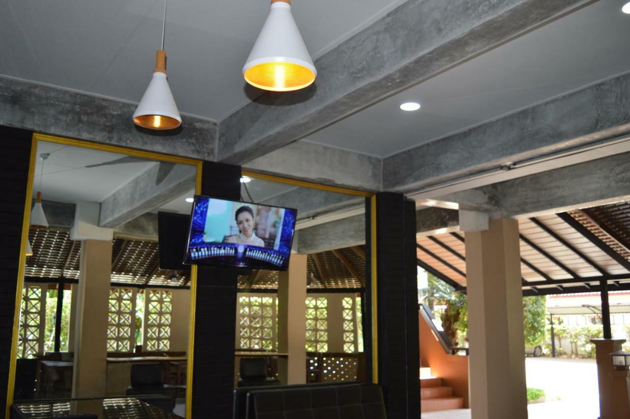 Resort B Square @