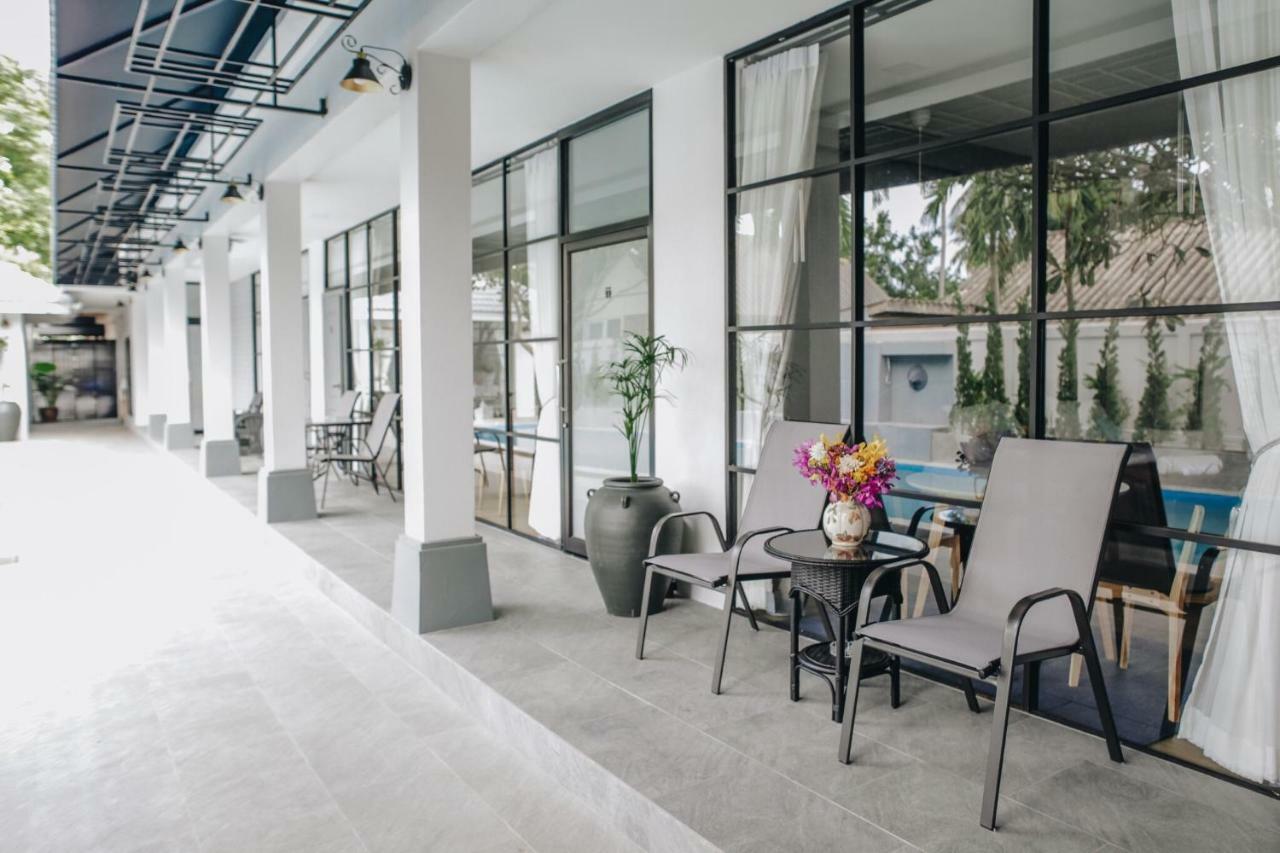 La Riva Boutique 4*