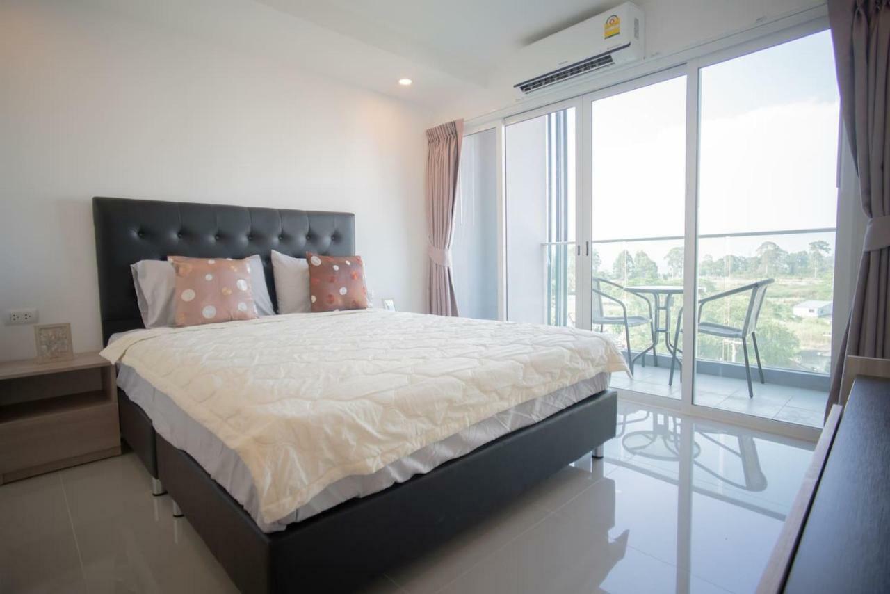 Cozy Seasaran Sattahip