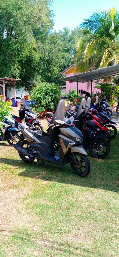Lee Red House 2* Ban Lak Uan