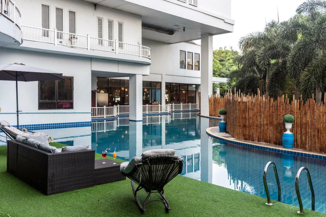 Woraburi & By The River 4*