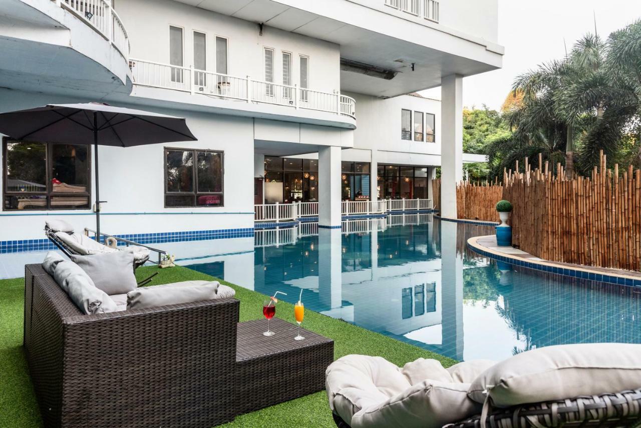 Woraburi & By The River 4*