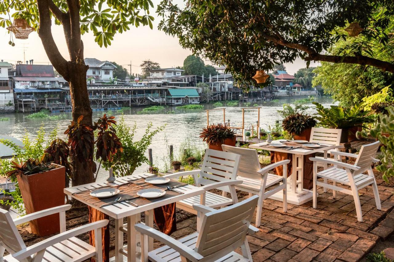 Hotel Woraburi & By The River 4*