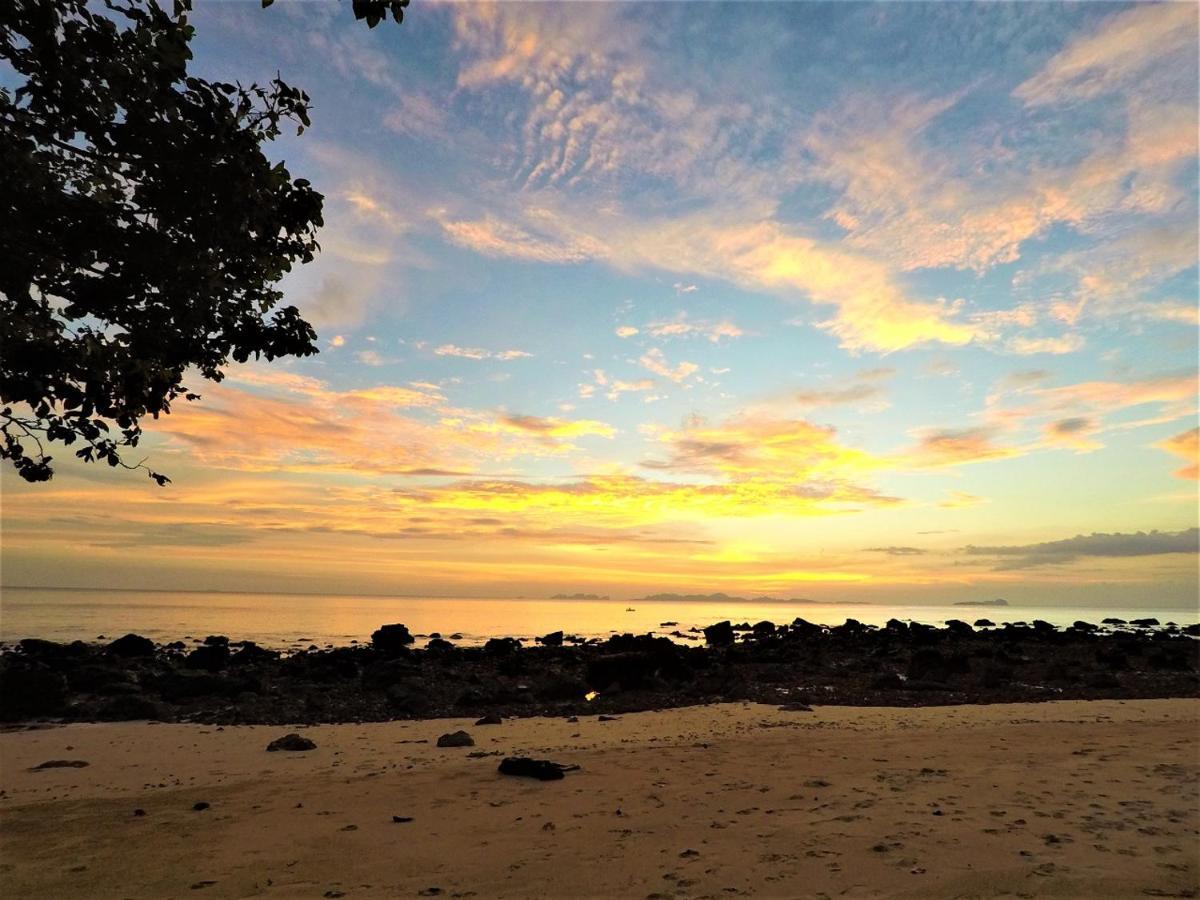 Coral Bay Koh Jum