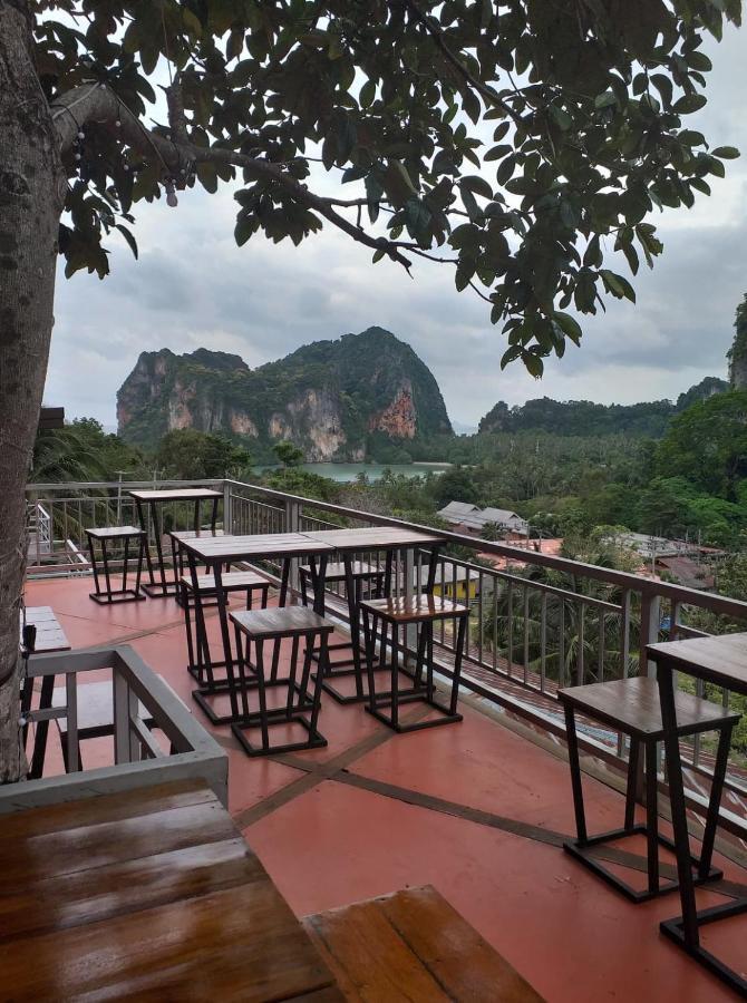 Resort Hilltop