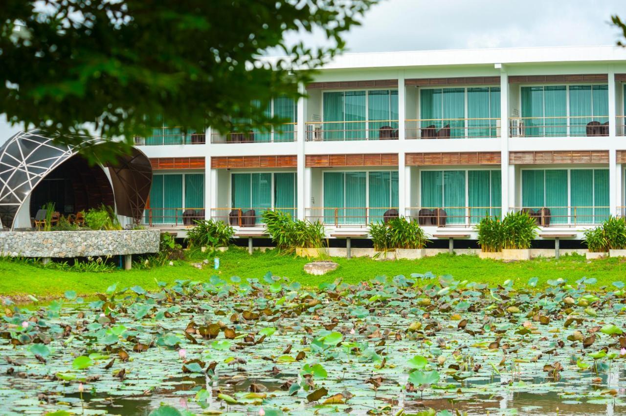 Baan Rim Ao Hotel