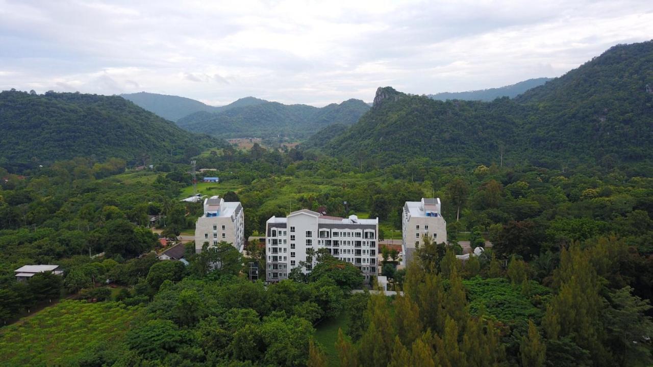 Courtyard Khaoyai By Jp *