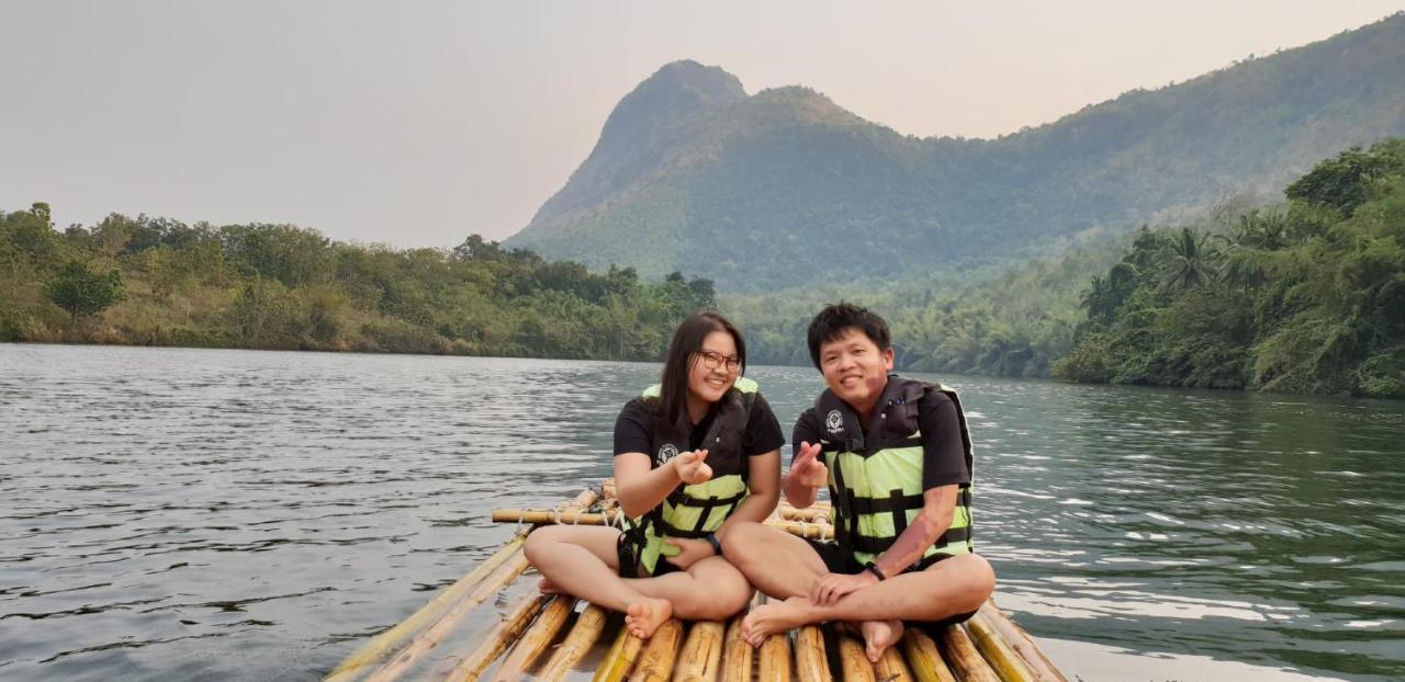Baan Krupong * Ban Tha Thong Mon