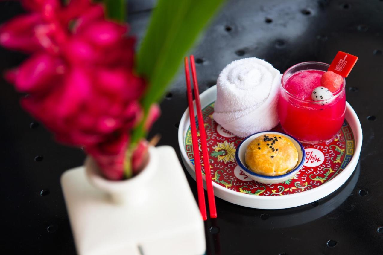 Resort Red Ginger Chic - Sha Extra