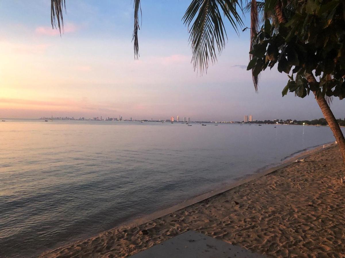 Resort 4 Palms