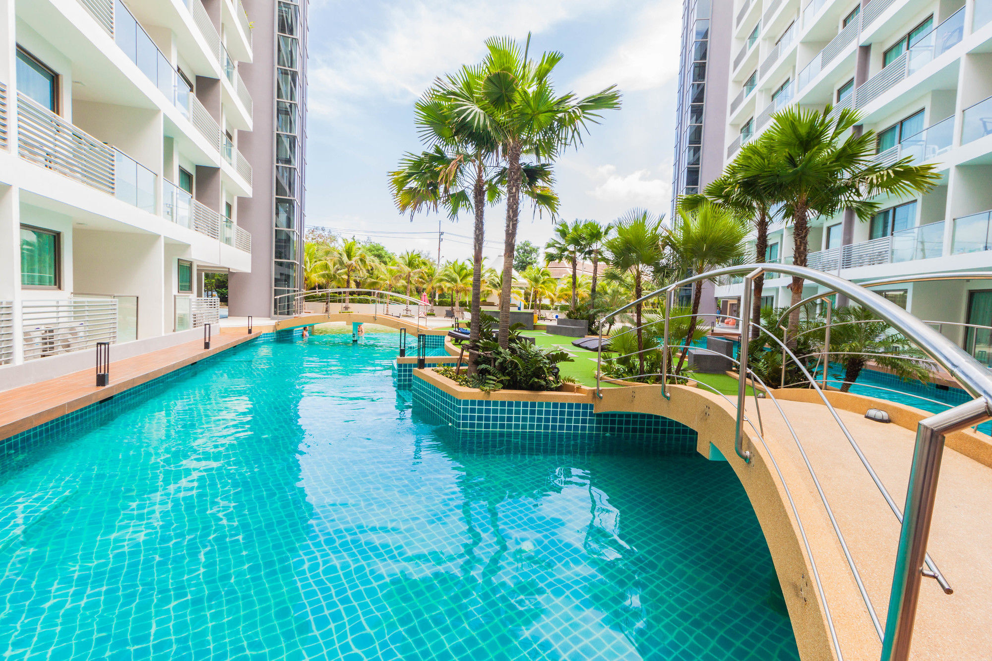 Resort Laguna 1 By Pattaya Sunny Bang Lamung