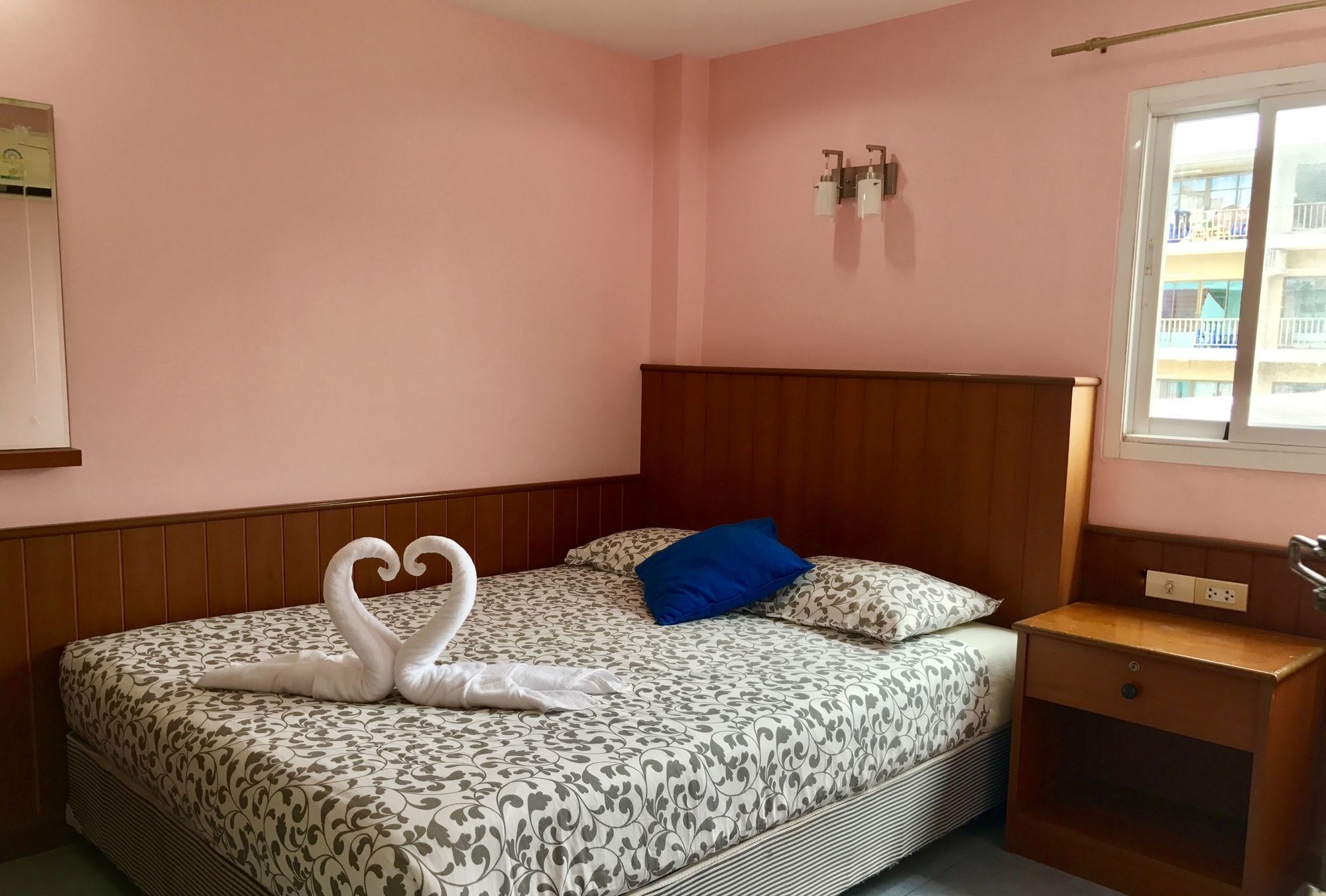 The Cha Am Hotel 3*