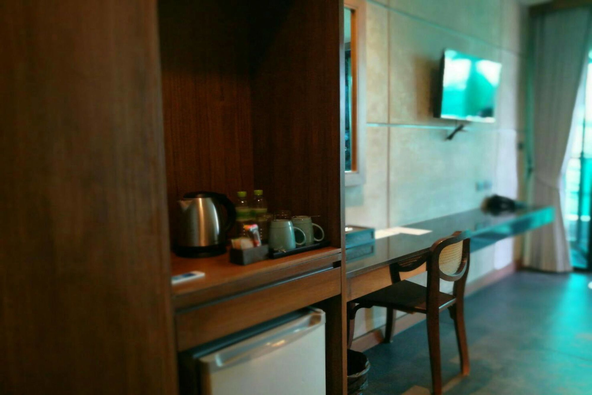J4 Samui Hotel 2*